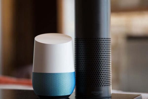 Amazon Echo si Google Home eMAG