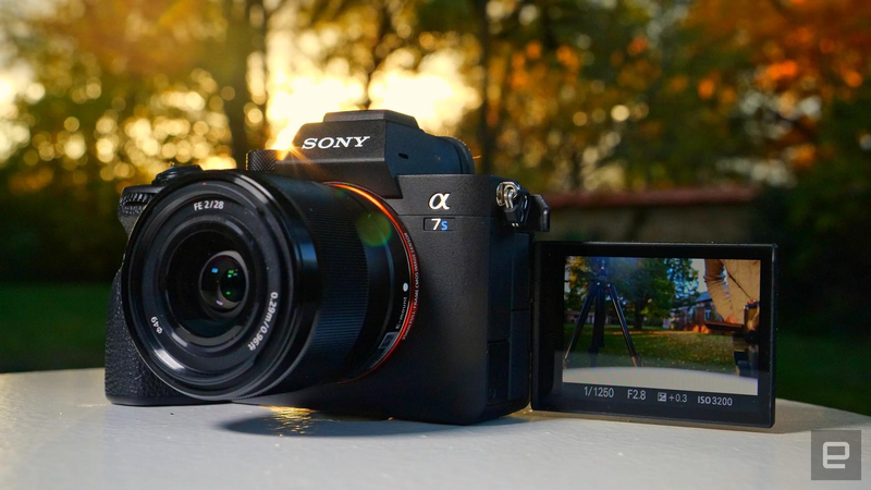 Aparat foto mirrorless